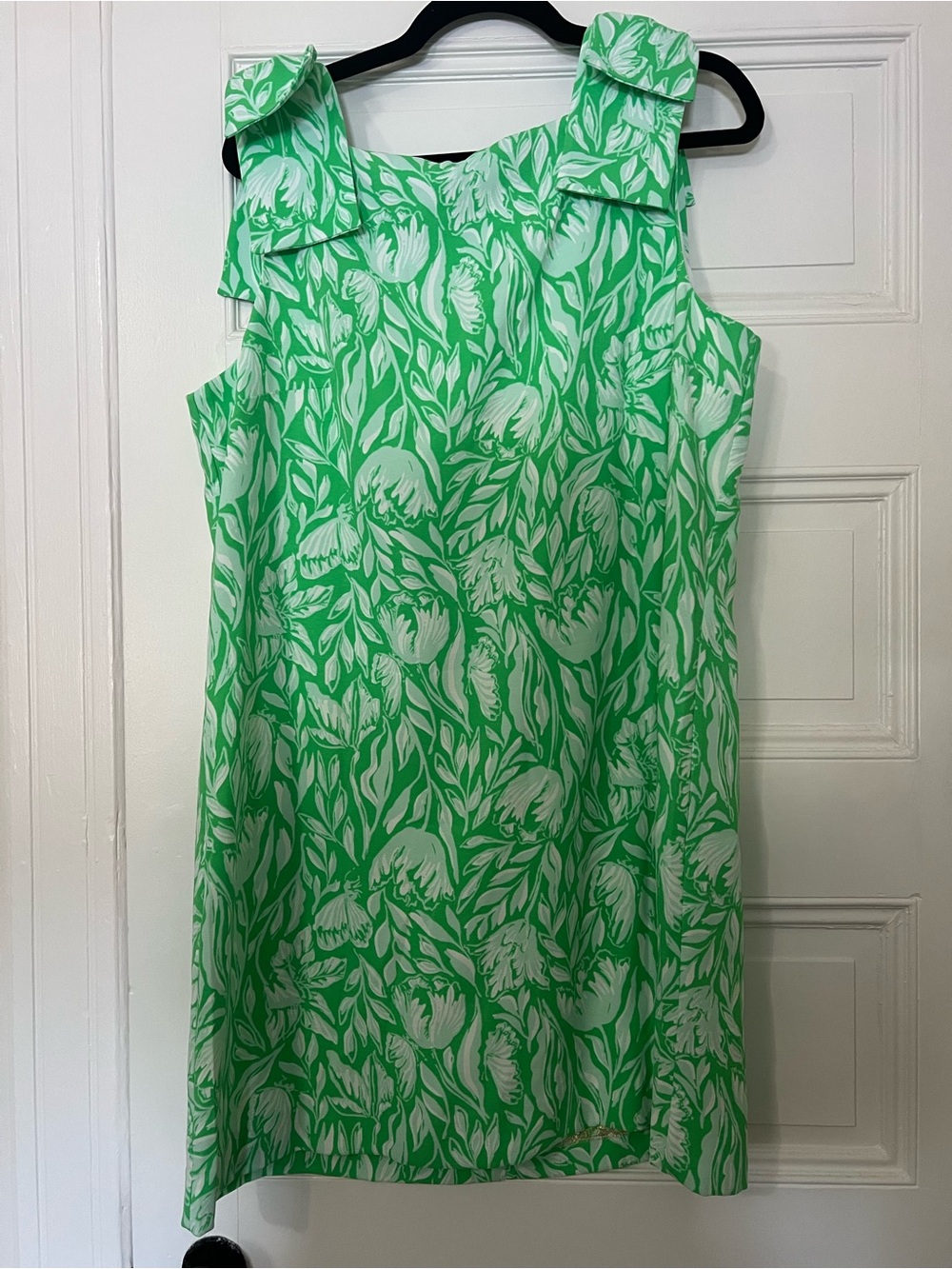 Lilly Pulitzer Green and White Floral Shift Mini Dress
